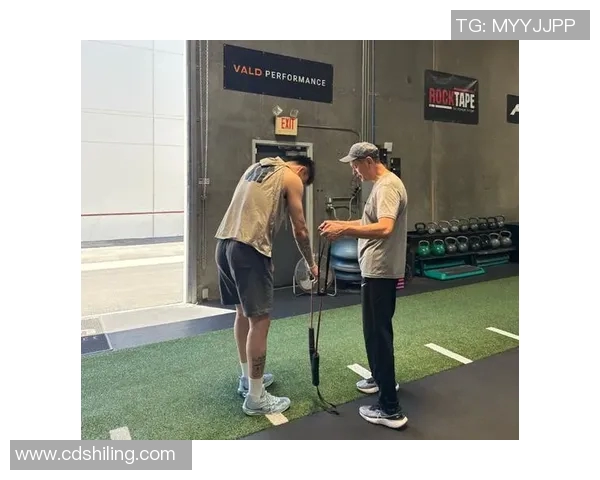 张镇麟因旧伤复发退出国家队返回俱乐部进行康复治疗